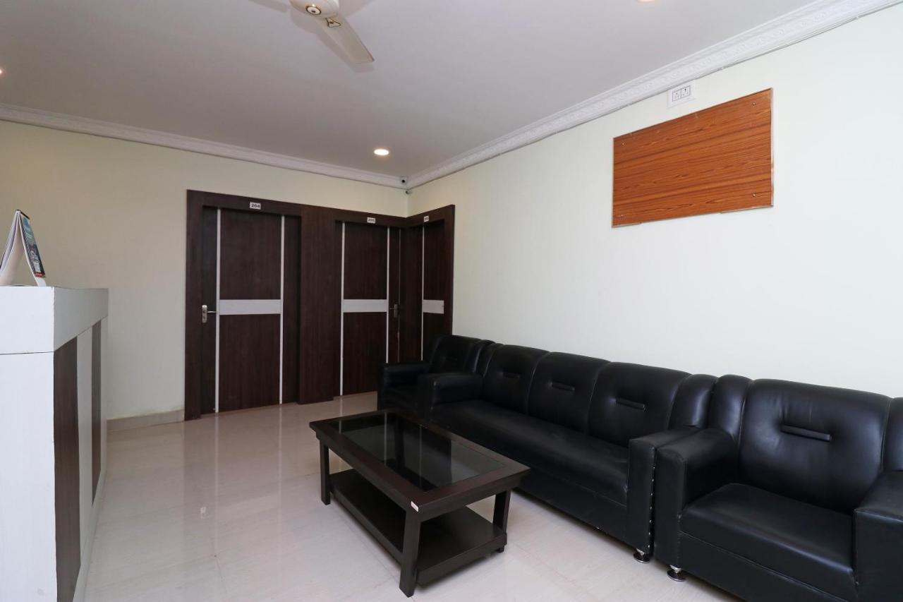 Oyo 27602 Hotel Green Space Bhubaneswar Exterior foto