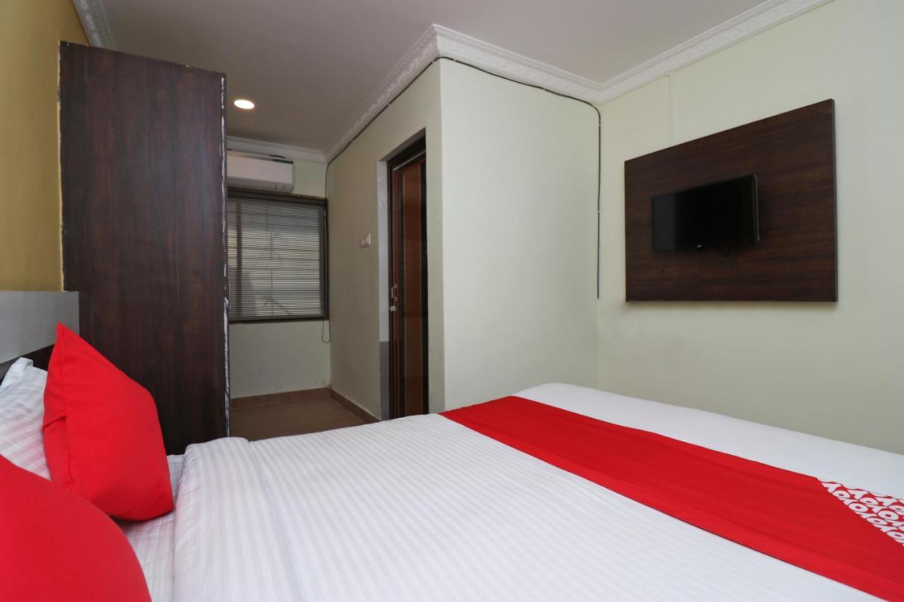 Oyo 27602 Hotel Green Space Bhubaneswar Exterior foto